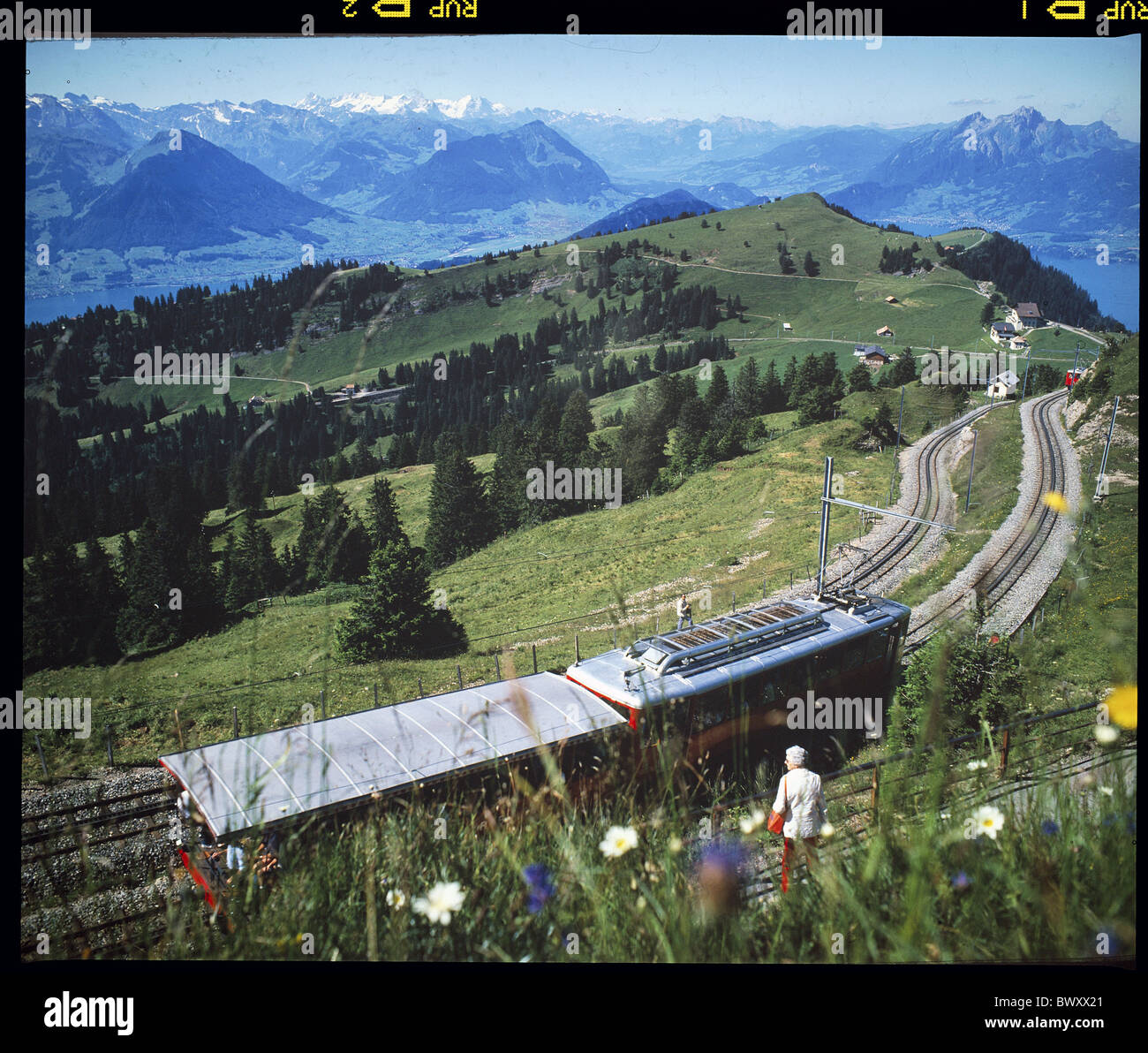 Alpen-Panorama Ansicht zentrale Schweiz Berge alpinen Alpen Rigi-Bahn ...