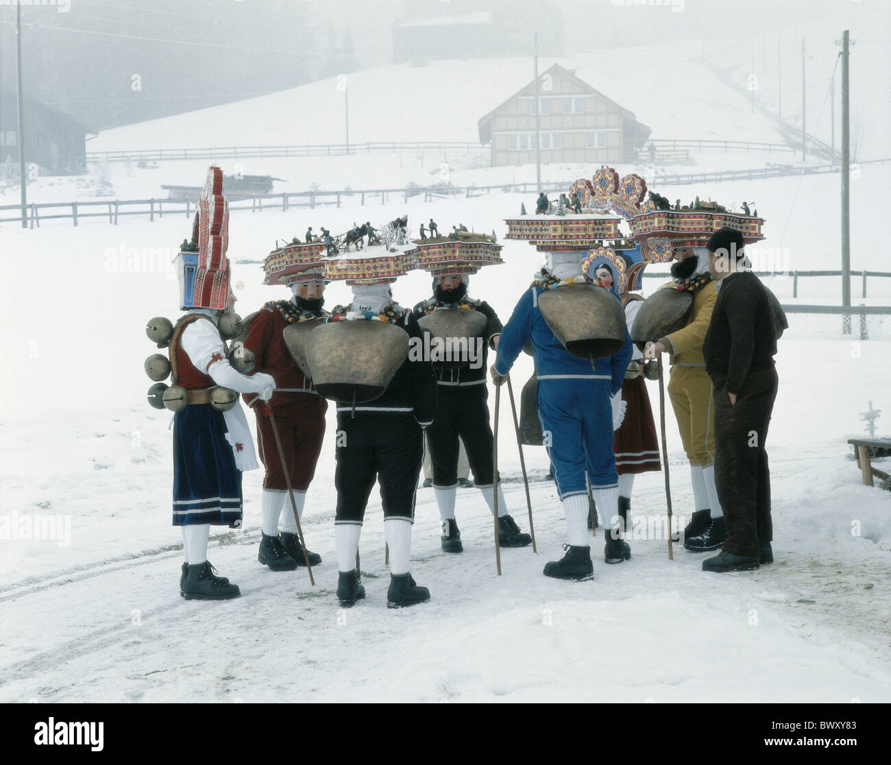 Appenzeller Tradition Volkskunde der Schweiz Europa New Year's Eve Einsiedeleien Neujahr Eves Urnäsch Winter cus Stockfoto