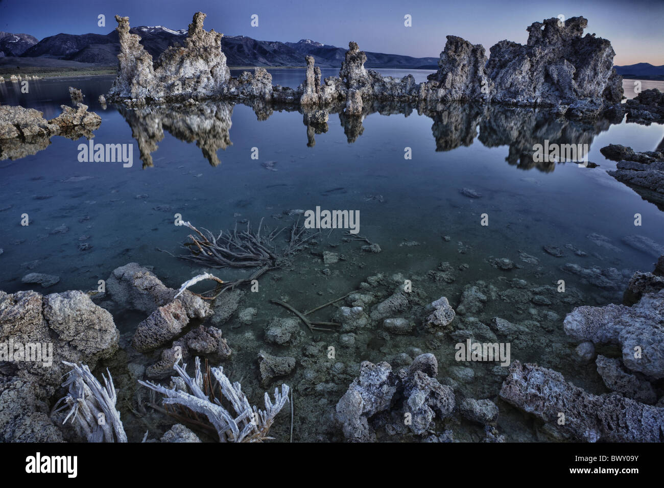 Mono Lake in Kalifornien, HDR-Bild Stockfoto