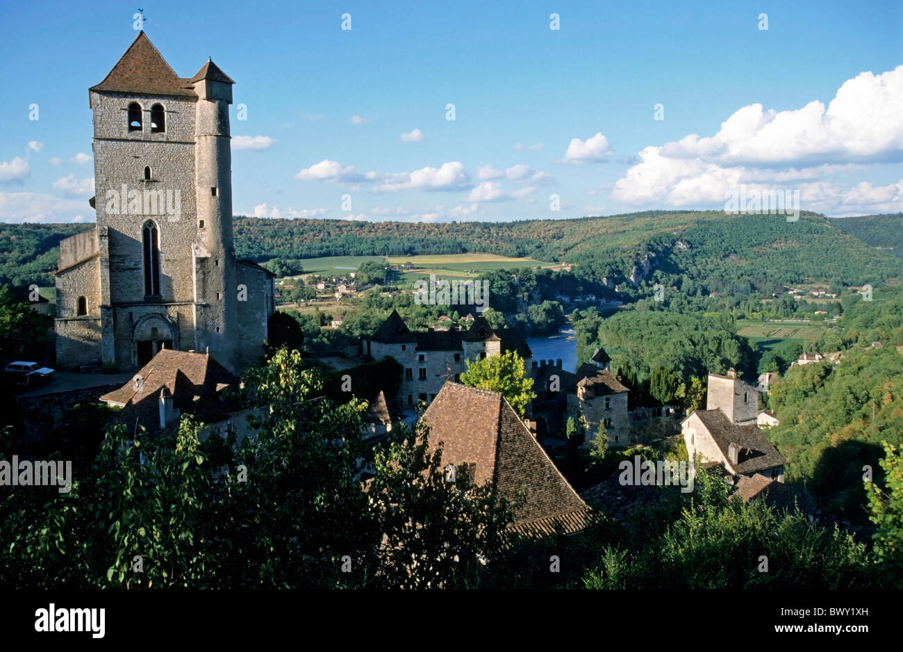 Historische Gebäude von der Dorf von Saint-Cirq-Lapopie, Lot, Frankreich. Stockfoto