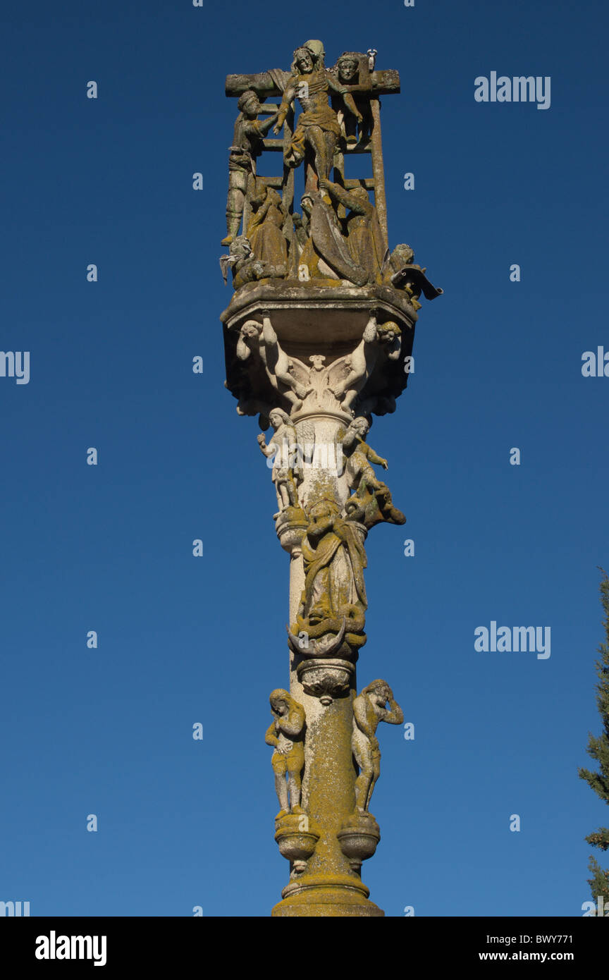 O Hío Stein überqueren. Cangas, Galicien, Spanien. Stockfoto