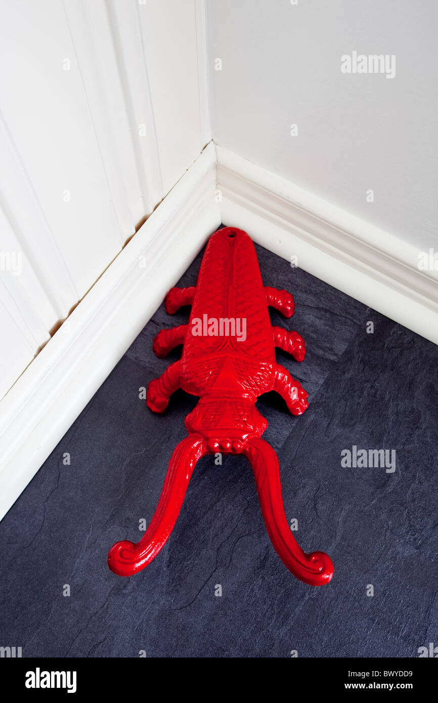 Eine rote Schuhlöffel in Form eines Käfers. Eskilstuna, Schweden Stockfoto