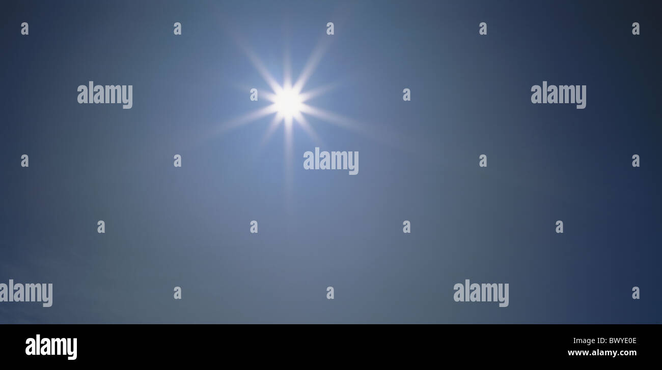 Licht Reflexionen Sonne sternförmige Glanz Himmelblau Stockfoto