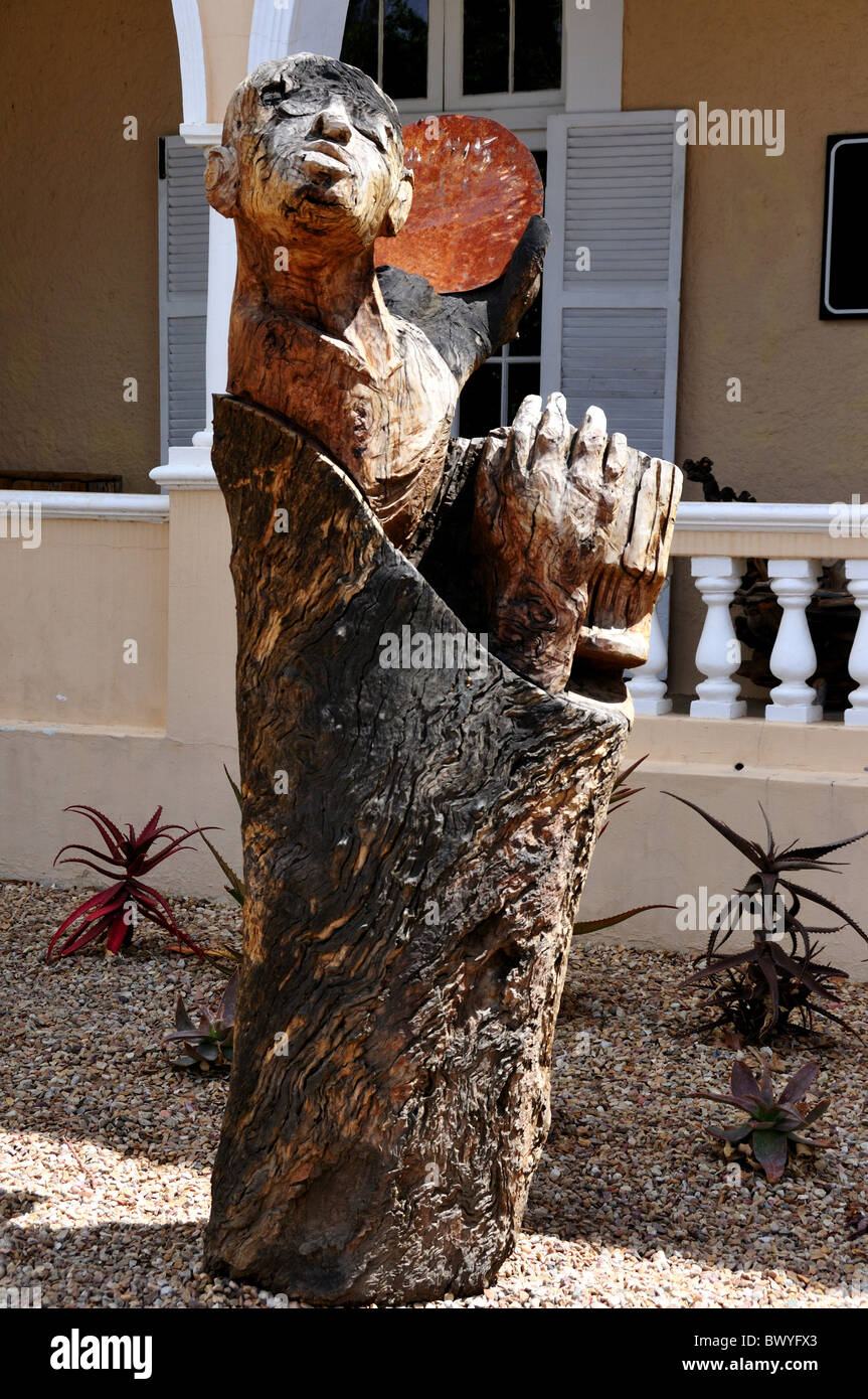 Holz geschnitzte Skulptur auf der Straße. Prince Albert, Südafrika. Stockfoto