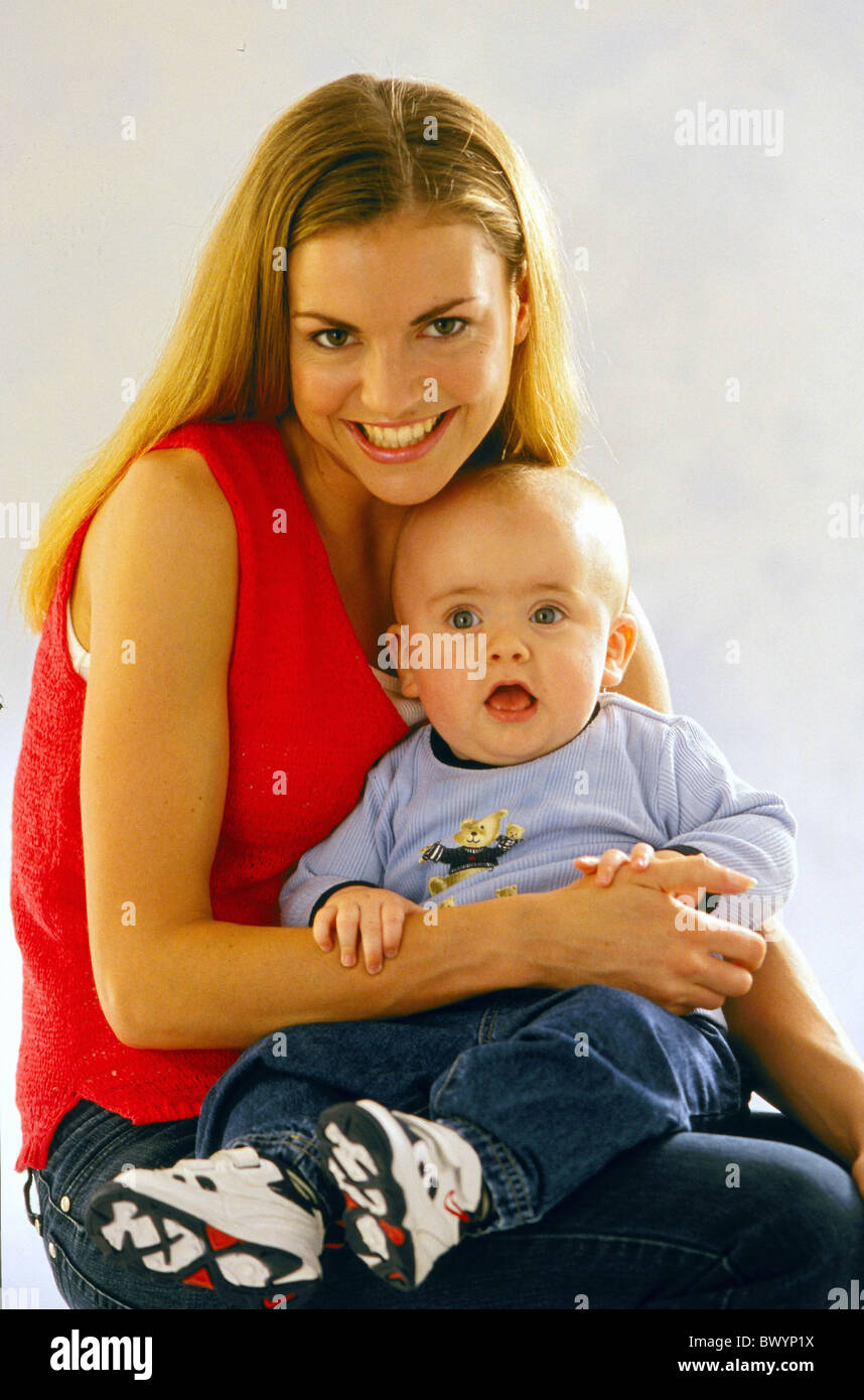 Baby Kind Familie Kind lachend Portraitstudio Stockfoto