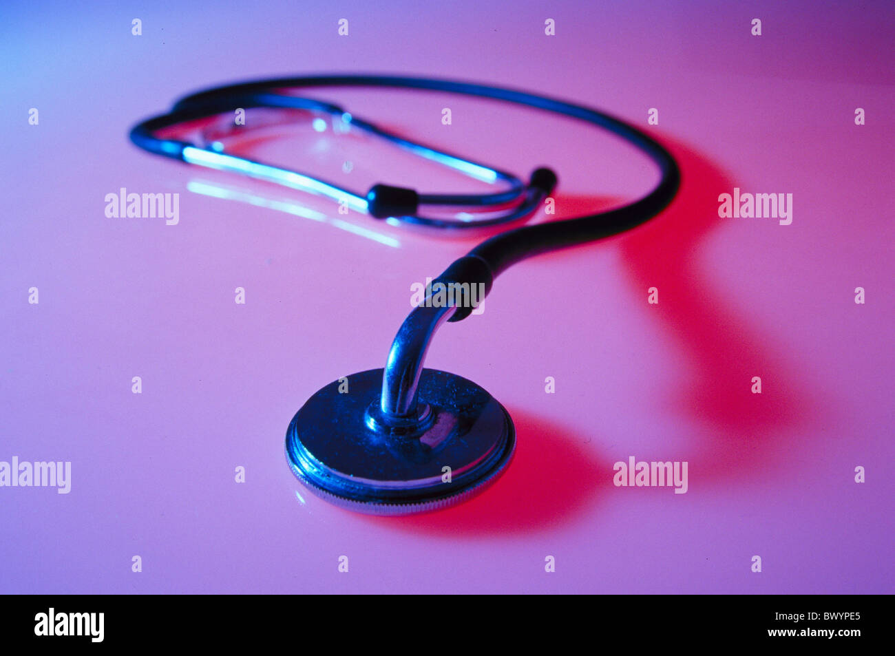 Medizin-Stethoskop-Studio-Symbol-Konzepte Stockfoto