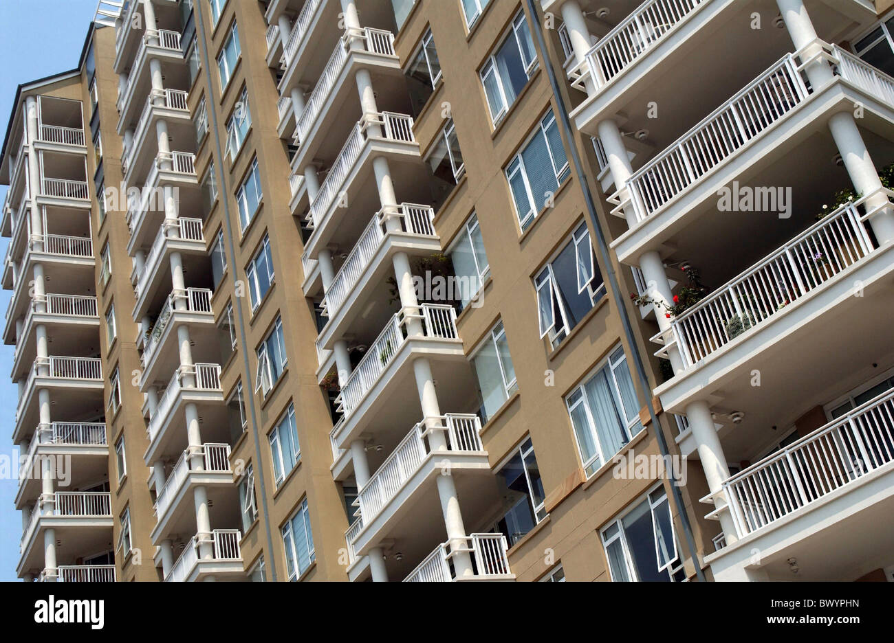 Appartementhaus Ferienwohnungen Balkon wohnen Wohn blockieren Wohnhaus Übersicht Stockfoto
