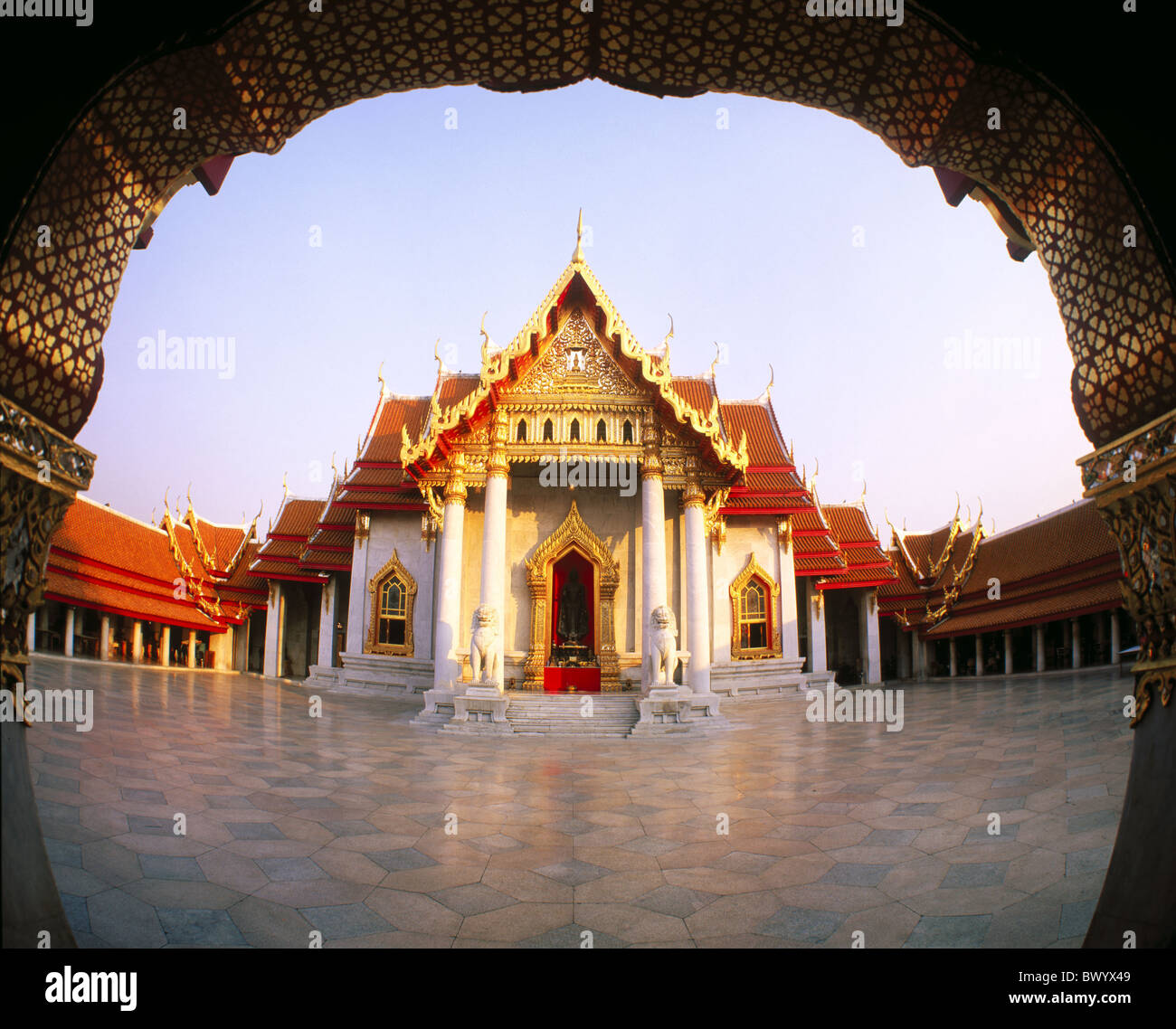 Architektur-Asien Bangkok Buddhismus-Kultur-Religion-Tempel Thailand Asien Wat Intharawihan Stockfoto
