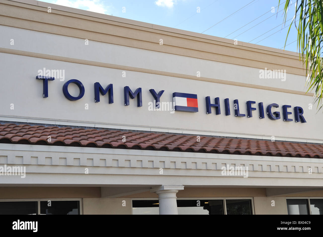 Tommy Hilfiger Shop anmelden Stockfoto