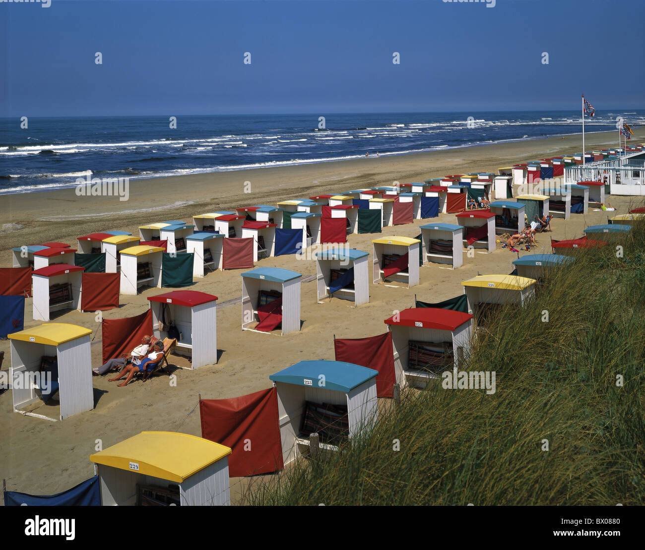 Baden Strandurlaub ersparen Zeit Holland Katwijk Küste Meer Niederlande Strand Küste Strandkörbe Stockfoto
