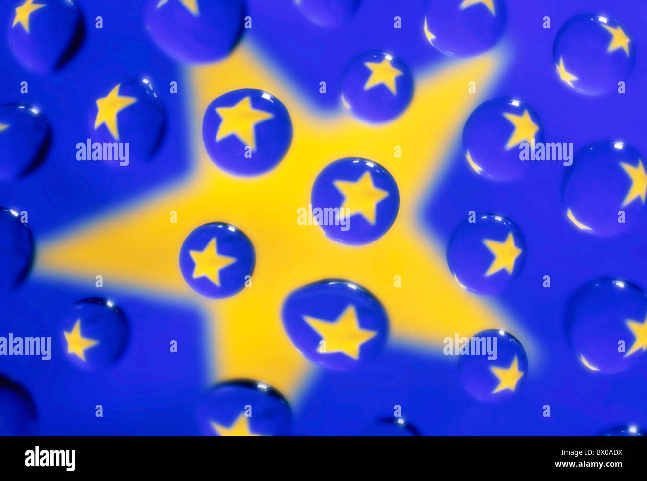 blaue EU Europa Europäische Union gelbe grafischen Stern Sterne Stillleben Symbol Drop Kugeln Stockfoto