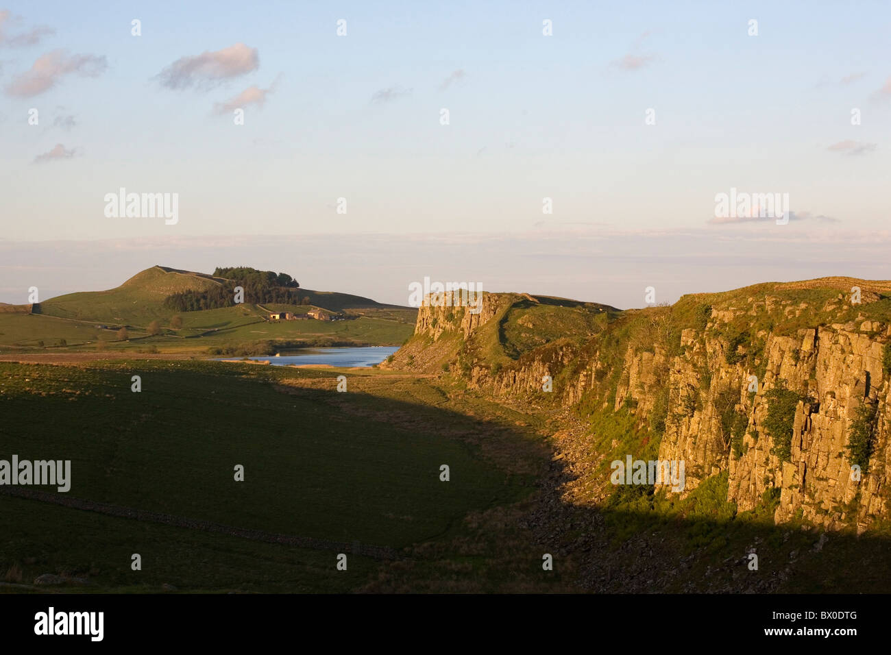 Der Hadrianswall bei Stahl Rigg, Northumberland, England Stockfoto