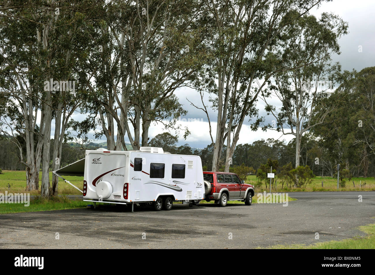 Ein Wohnmobil auf dem Bruxner Highway im nördlichen New South Wales Australien Stockfoto