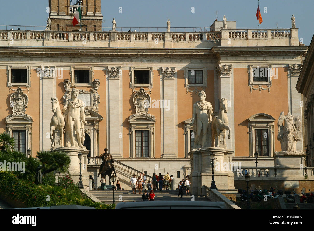 Castor pollux statuen Fotos und Bildmaterial in hoher Auflösung Alamy