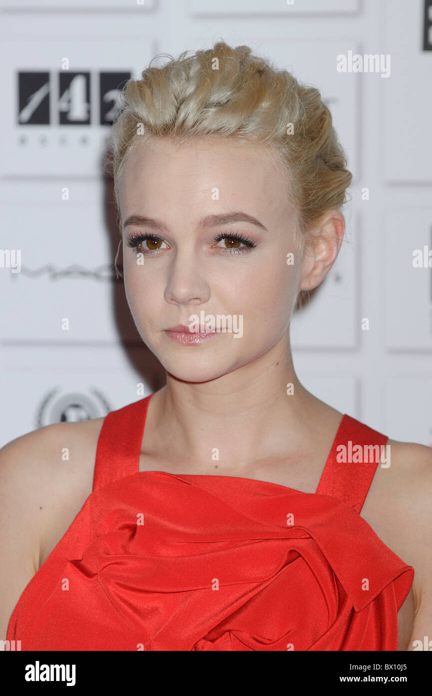 Carey Mulligan besucht die Moet Independent Film Awards, Old Billingsgate Market, London, 5. Dezember 2010. Stockfoto