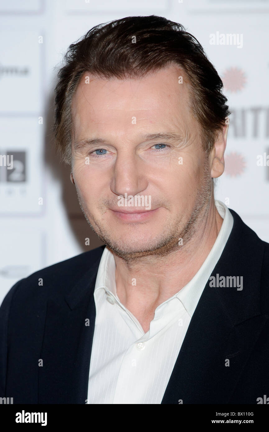 Liam Neeson besucht die Moet Independent Film Awards, Old Billingsgate Market, London, 5. Dezember 2010. Stockfoto