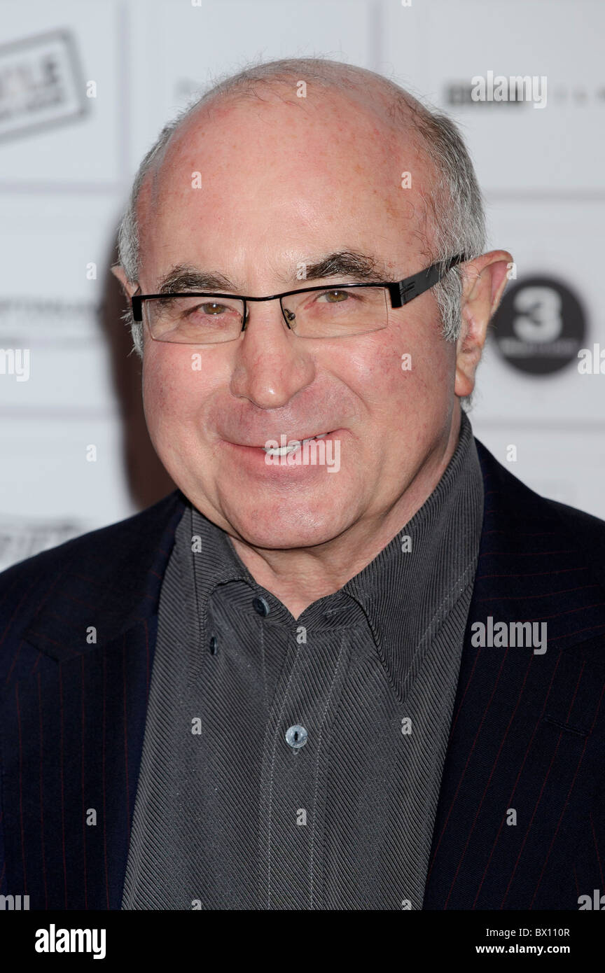 Bob Hoskins besucht die Moet Independent Film Awards, Old Billingsgate Market, London, 5. Dezember 2010. Stockfoto