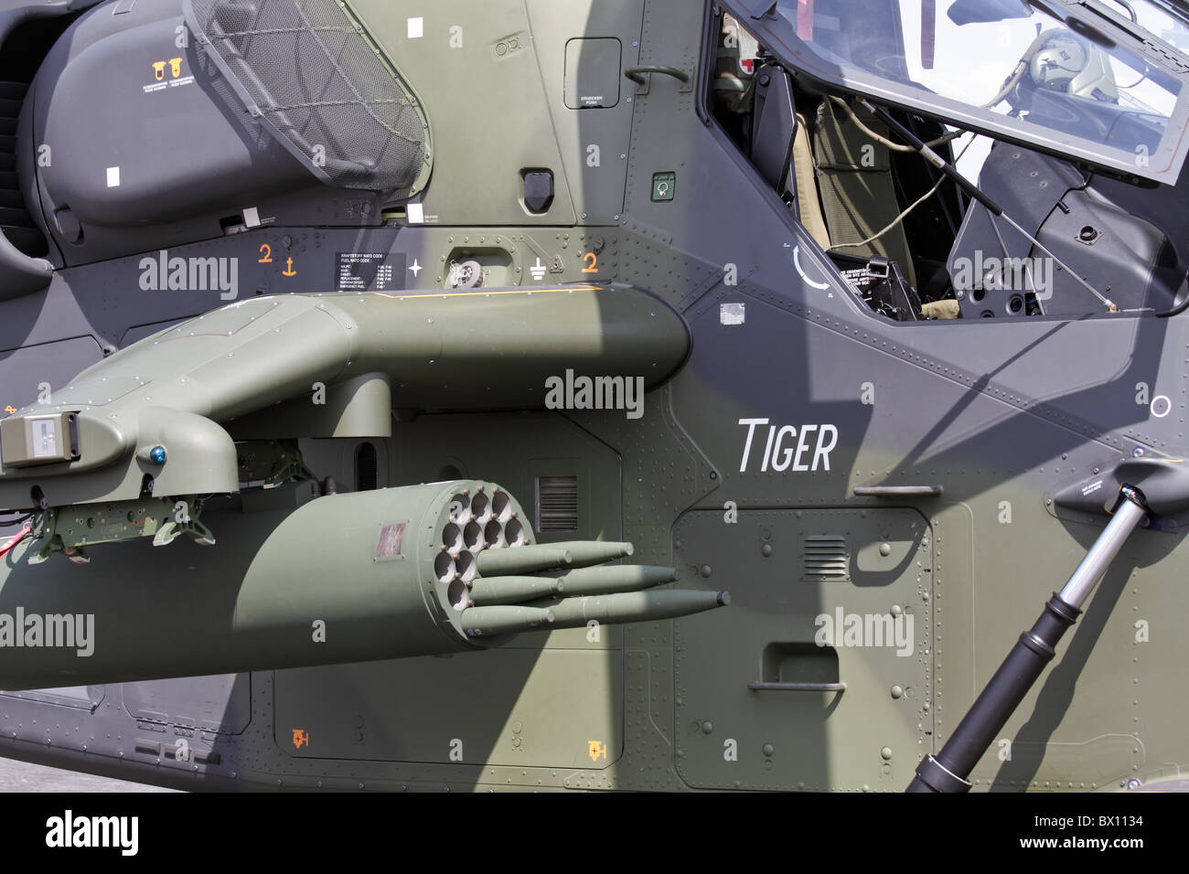 Eurocopter Tiger UHT Angriff Hubschrauber Detailansicht mit Hydra 70 Raketen. Stockfoto