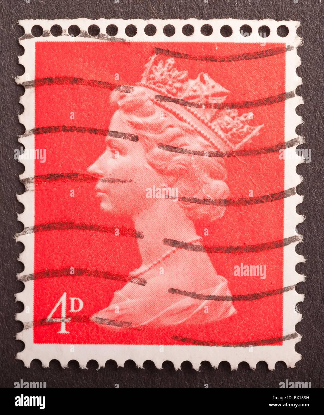 Vereinigtes Königreich-Briefmarke 4D, Machin Stockfoto