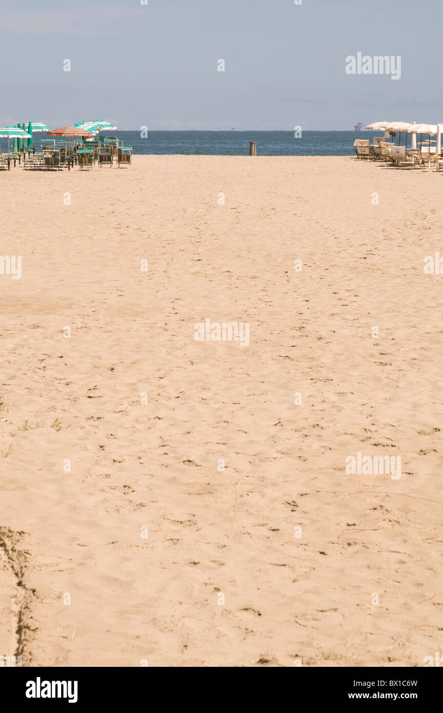 leeren Strand Strände verlassenen Tourist Touristen sand Sandstrand geöffnet nicht überlaufen Massen Weg von den Massen Stockfoto