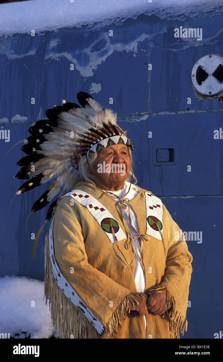 Senior Chief Delvis Heide Oregon USA Amerika Vereinigte Staaten Warm Springs Federn Mann native American Ill Stockfoto