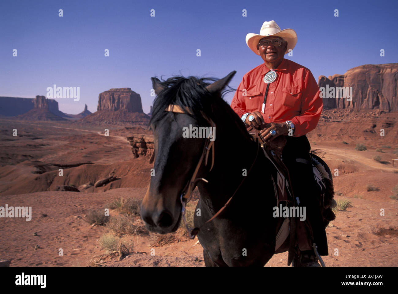 Arizona veröffentlicht voll John Fords Point Monument Valley Navajo Nation Tribal Park Navajo Fahrer USA Amerika Stockfoto