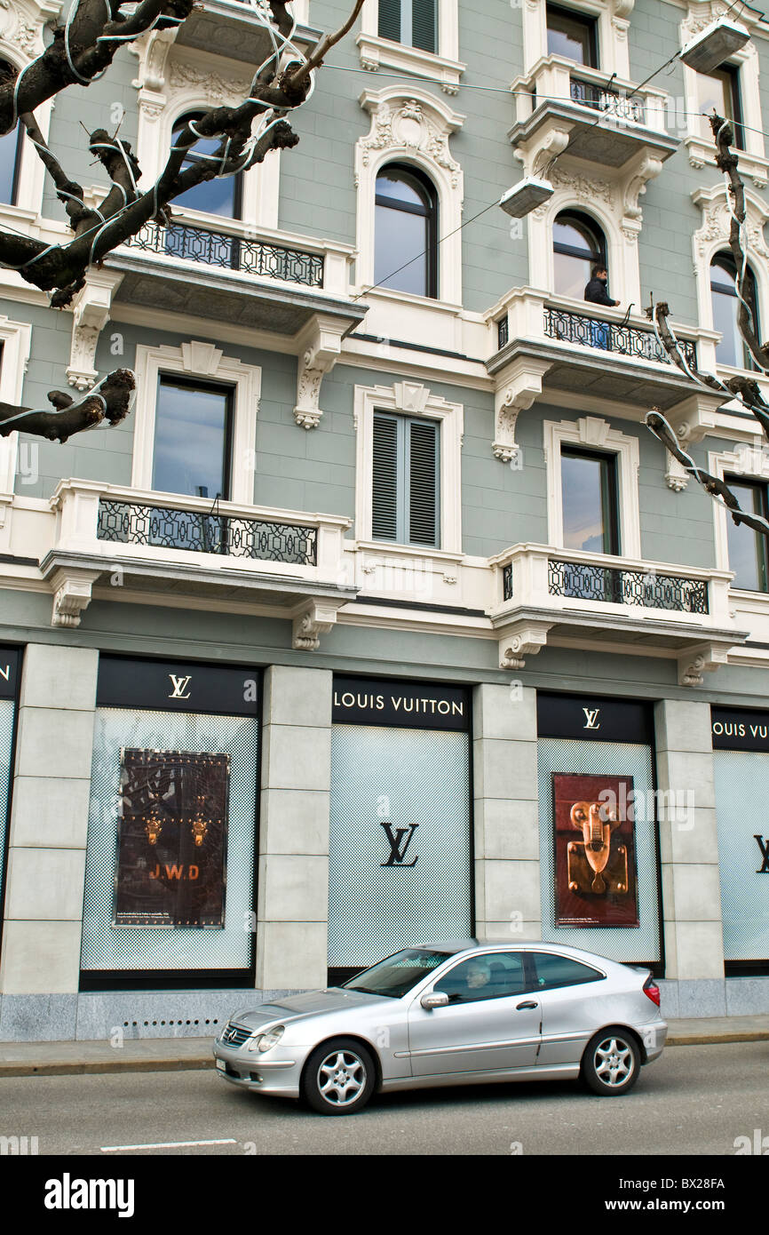 Louis Vuitton Shop, Lugano, Schweiz Stockfotografie - Alamy
