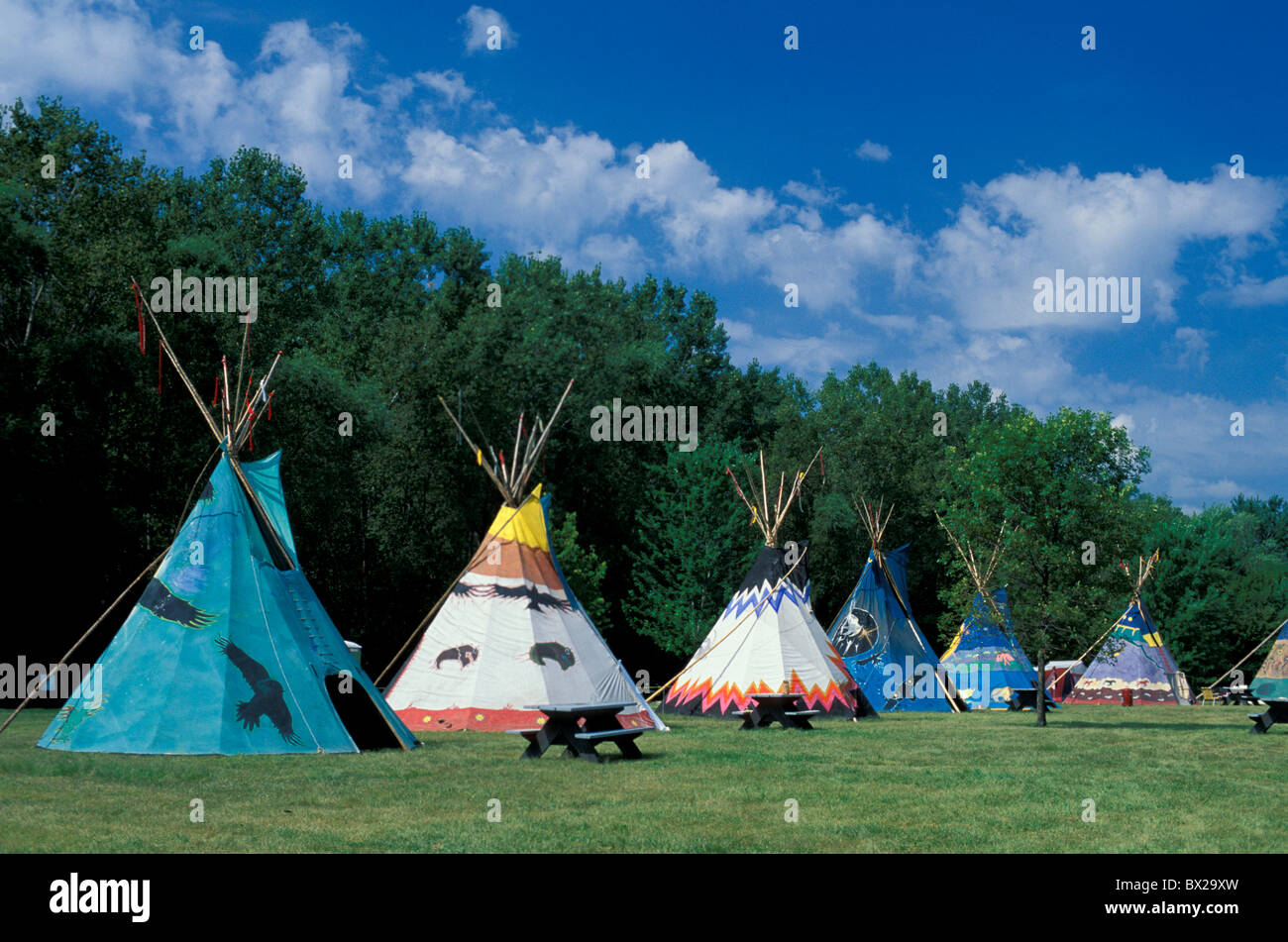 Tipi Zelt camp camp Zelte Indianer Indianer Powwow Fort Snelling Staatspark  Minneapolis Minnesota USA Vereinigte Staaten Stockfotografie - Alamy