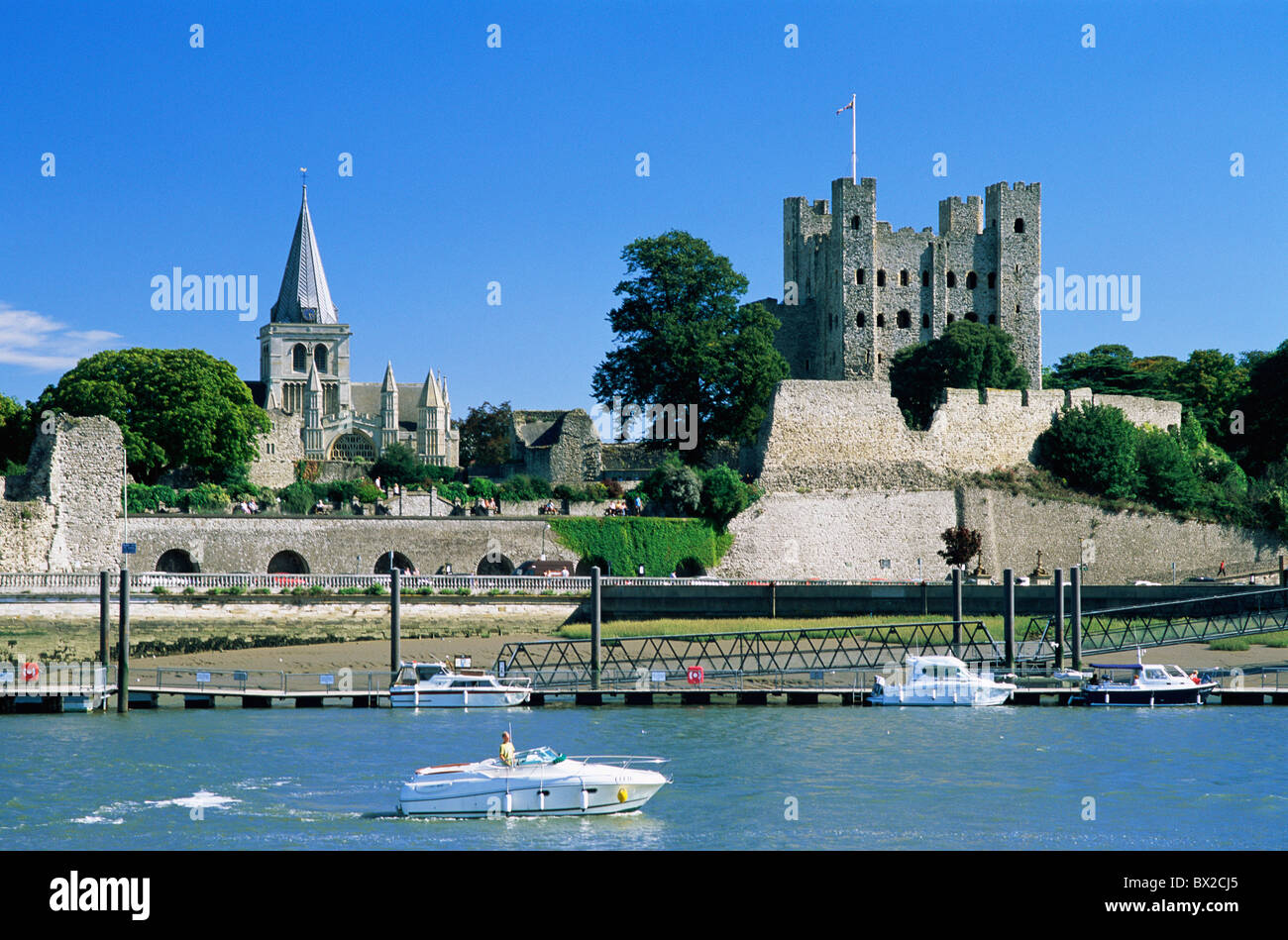 Britain British Isles Burg Kathedrale England Großbritannien Europa Kent mittelalterlichen Fluss Medway Rochester Stockfoto