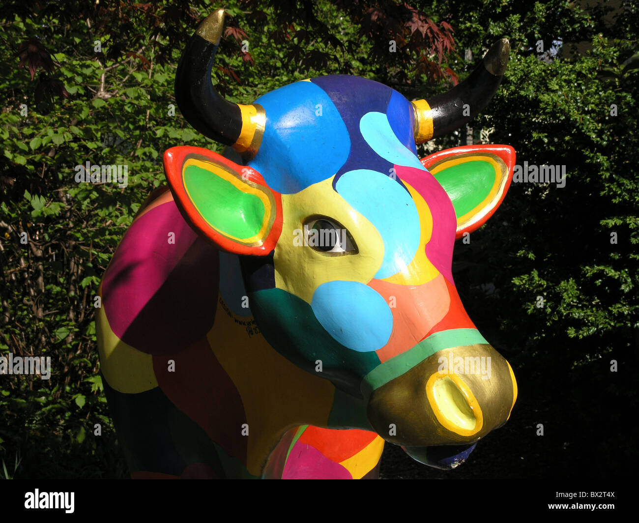 verschiedene Farben Kuh malt Plastik Skulptur Zürich Stockfoto