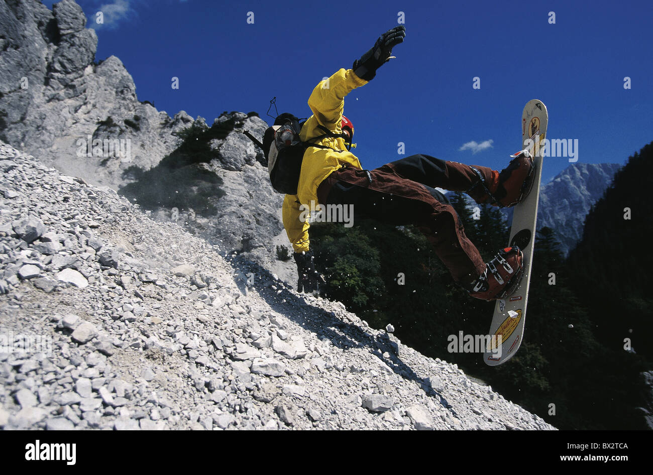 Rockboarden Rock Internat Sport Hang Grit Rock Steilhang Extremsport Sport Spaß Witz Board surfen Stockfoto