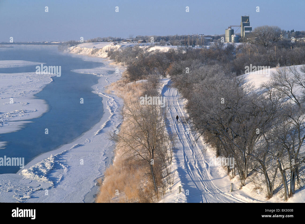 North Dakota eingefroren, Missouri River River Road verschneiten Stadt USA-Nordamerika-USA Wandern Stockfoto