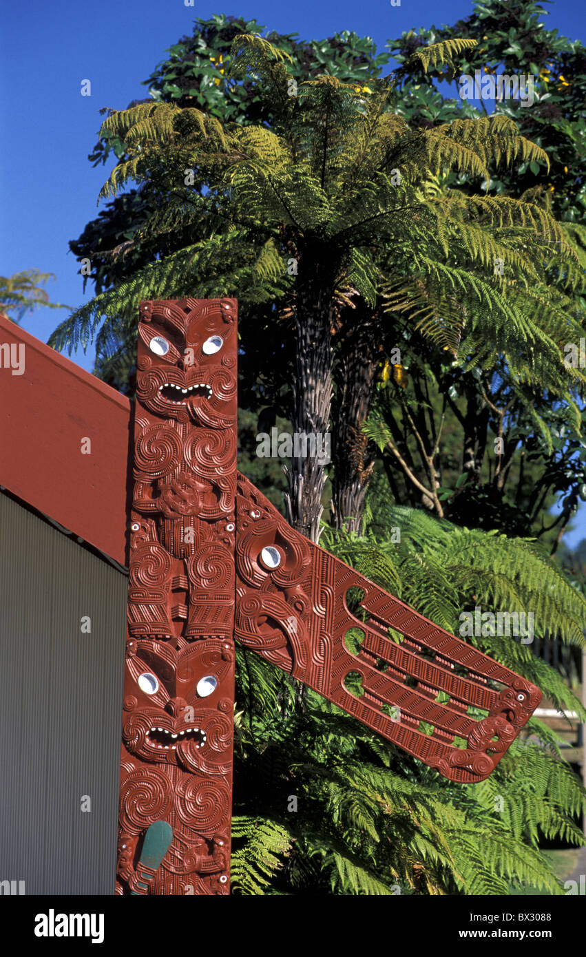 Maori Maori Kunst und Kunsthandwerk Kunstinstitut Meeting House North Island Maori Handwerk Kultur neue Z Rotorua Stockfoto