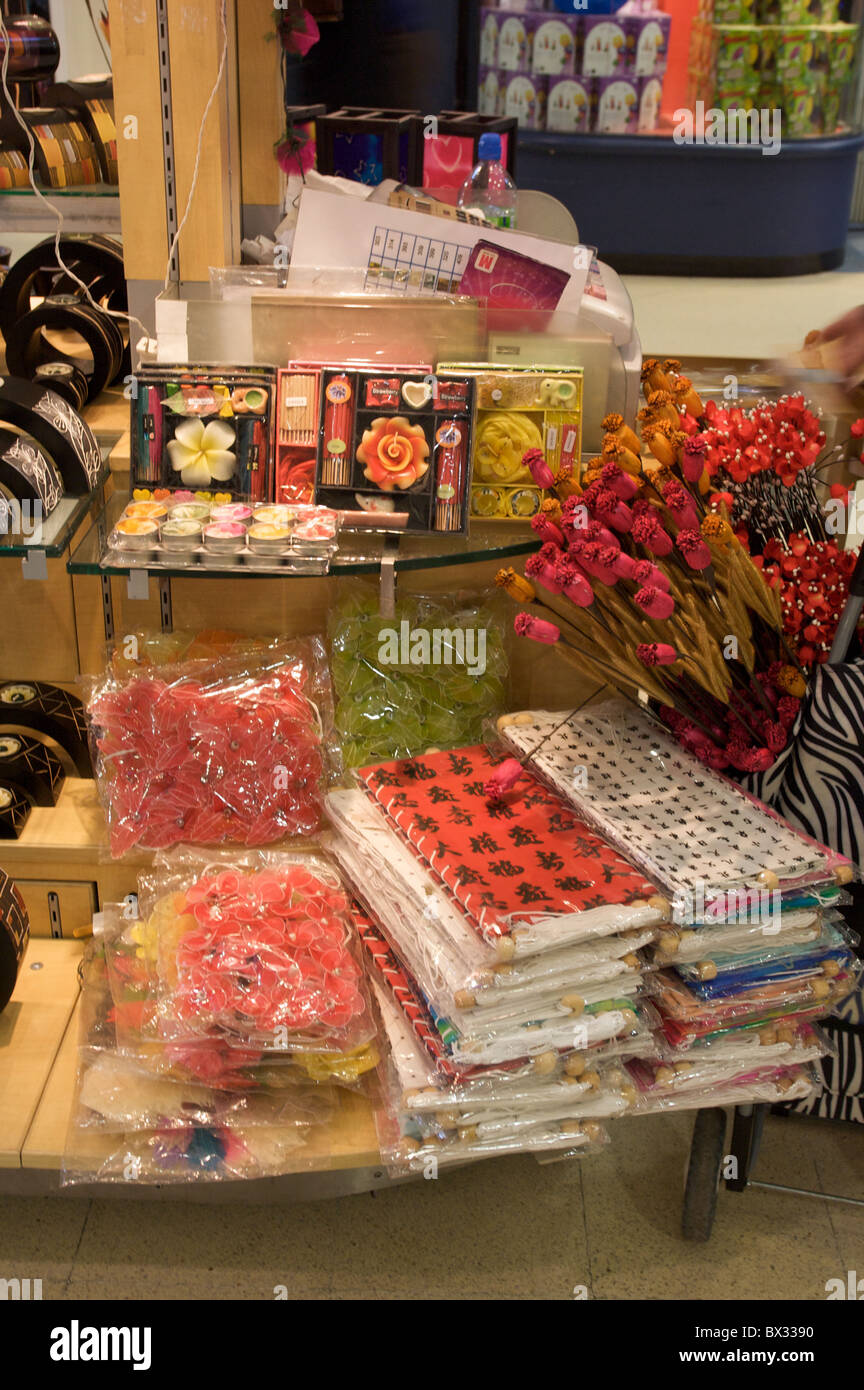 Souvenirladen, handlich Handwerk Schloss Mall, Norwich, Norfolk, Großbritannien Stockfoto