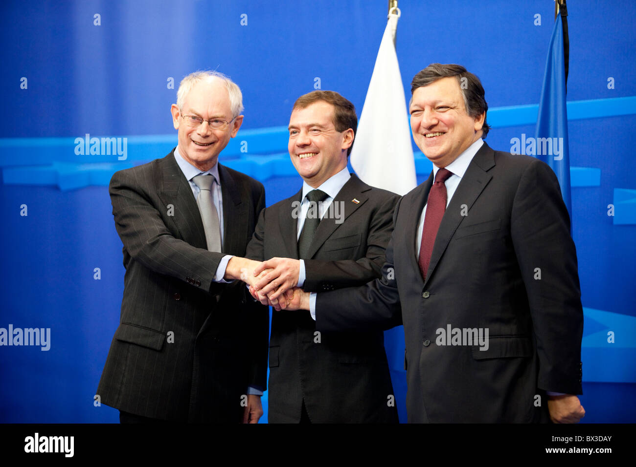 José Manuel Durão Barroso, Herman Van Rompuy und Dmitry Medvedev auf dem EU-Russland-Gipfel Stockfoto