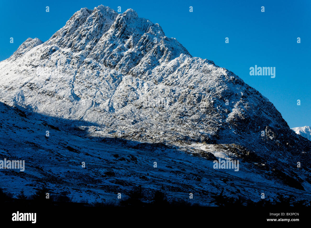 Die Ostwand des Tryfan, Snowdonia, im winter Stockfoto