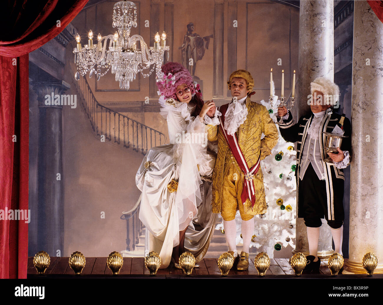 Cinderella Studio Set (nicht tatsächlich produziert), mit Su Pollard, Karl Howman und Kenneth Connor Stockfoto