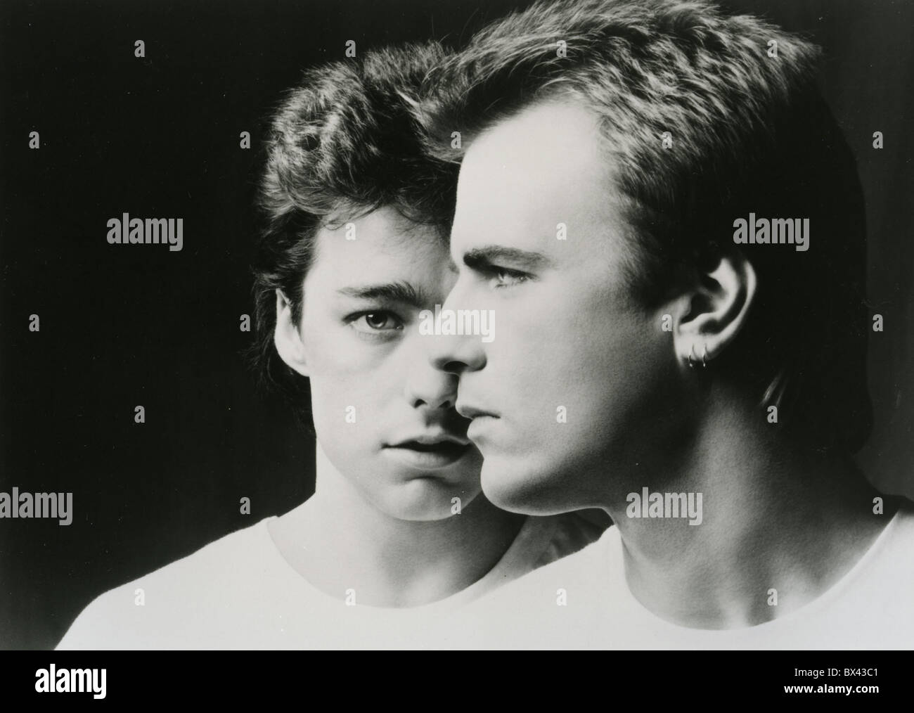 GO WEST Promo-Foto von UK-pop-Duo im Jahr 1985 mit Richard Drummie auf der linken Seite und Peter Cox. Foto Eric Watson Stockfoto