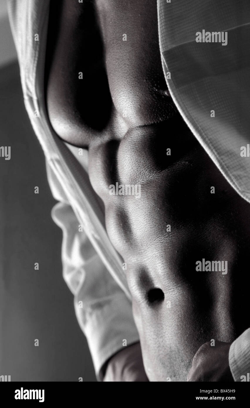 Mans detail. Эстетика мужского тела. Спортивные девушки Эстетика тела. Мужское тело фото. Мужская грудь.