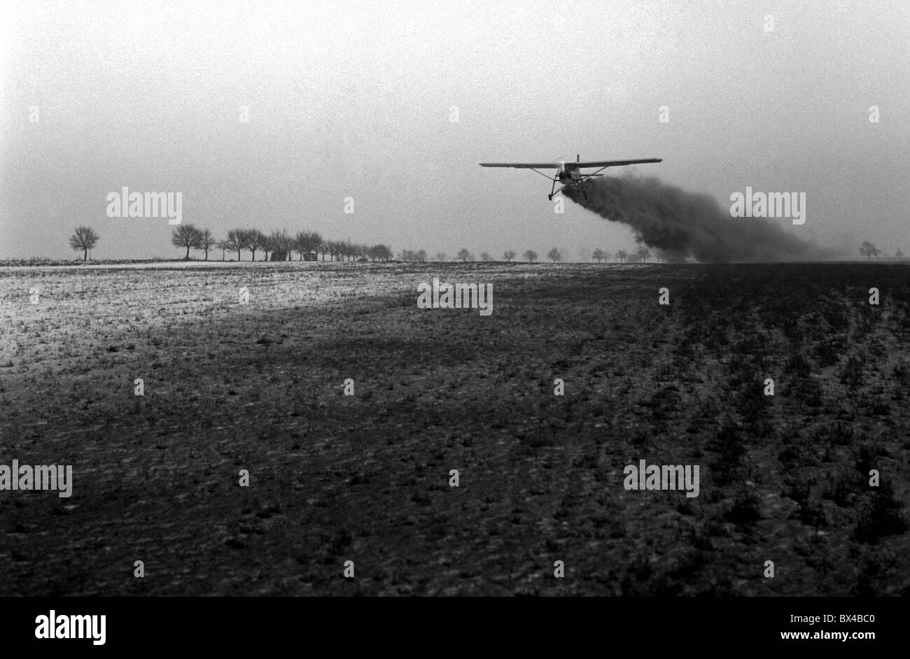 Düngung, Feld, Antenne Tropfen, Flugzeuge Stockfoto