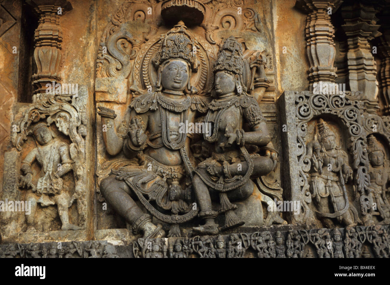 Arme asiatischen Religionen Asiens Belur Chennakeshava-Tempel glauben Gott Gottheit Gottheit Hinduismus Indien Karnataka M Stockfoto