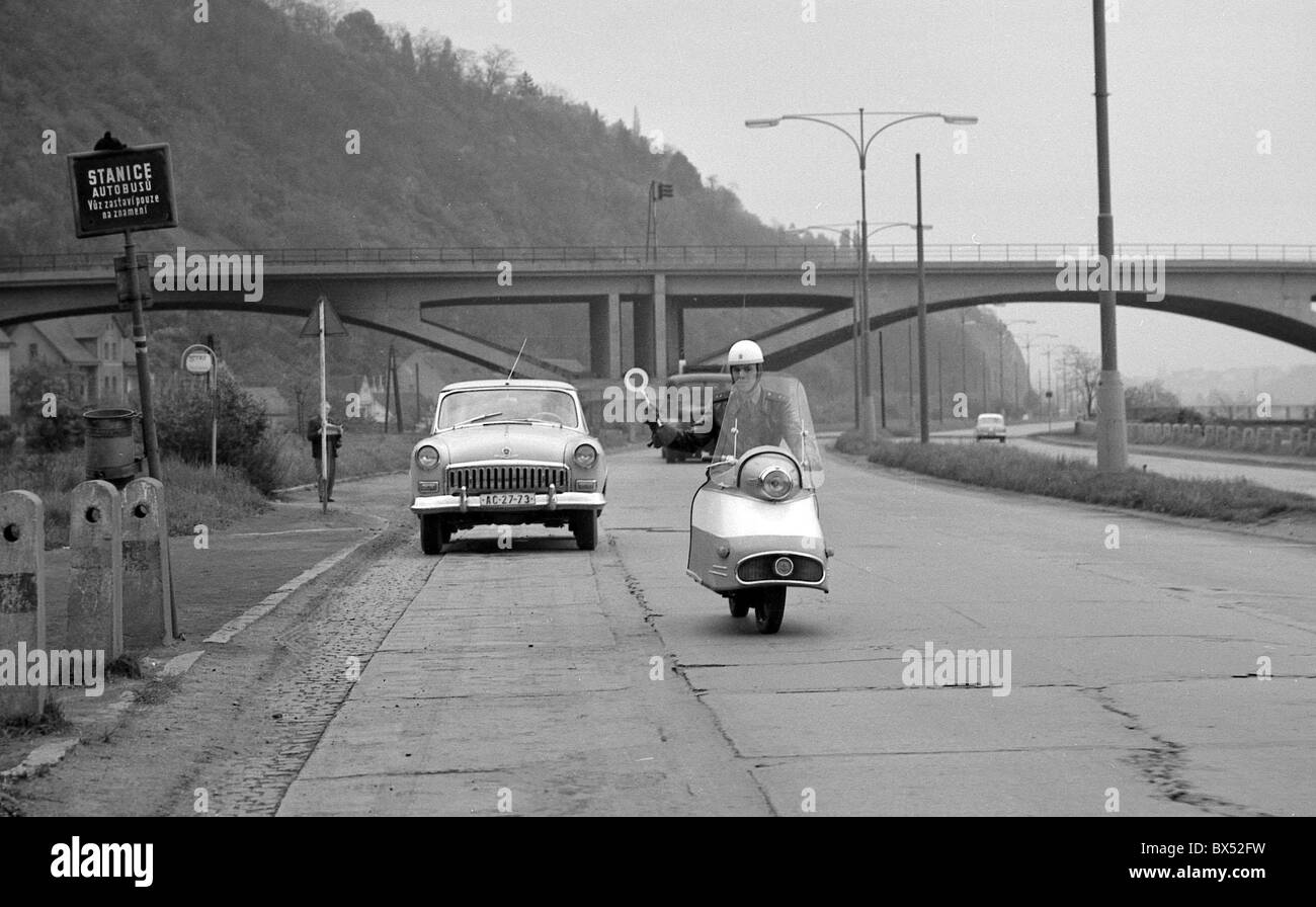 Verkehrskontrolle, Polizei, SNB, Public Safety Officers, Albert, Polizei-Roller Stockfoto