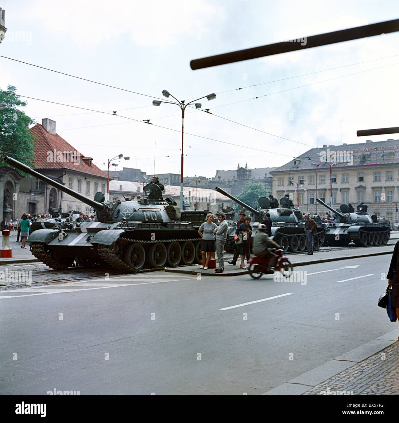 Sowjetische Panzer, Soldaten, Soldaten, Prag, Stockfoto
