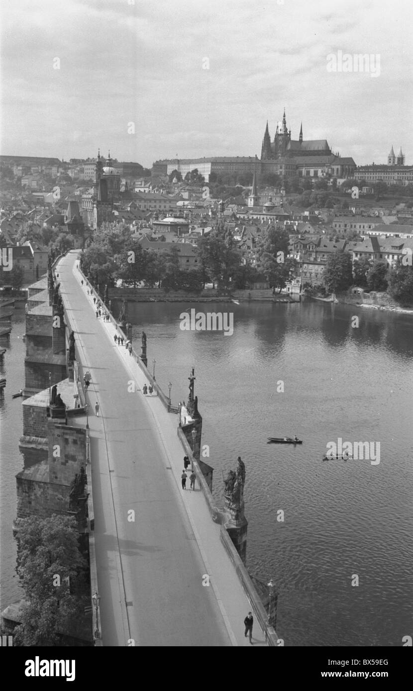 Karlsbrücke, Moldau Stockfoto