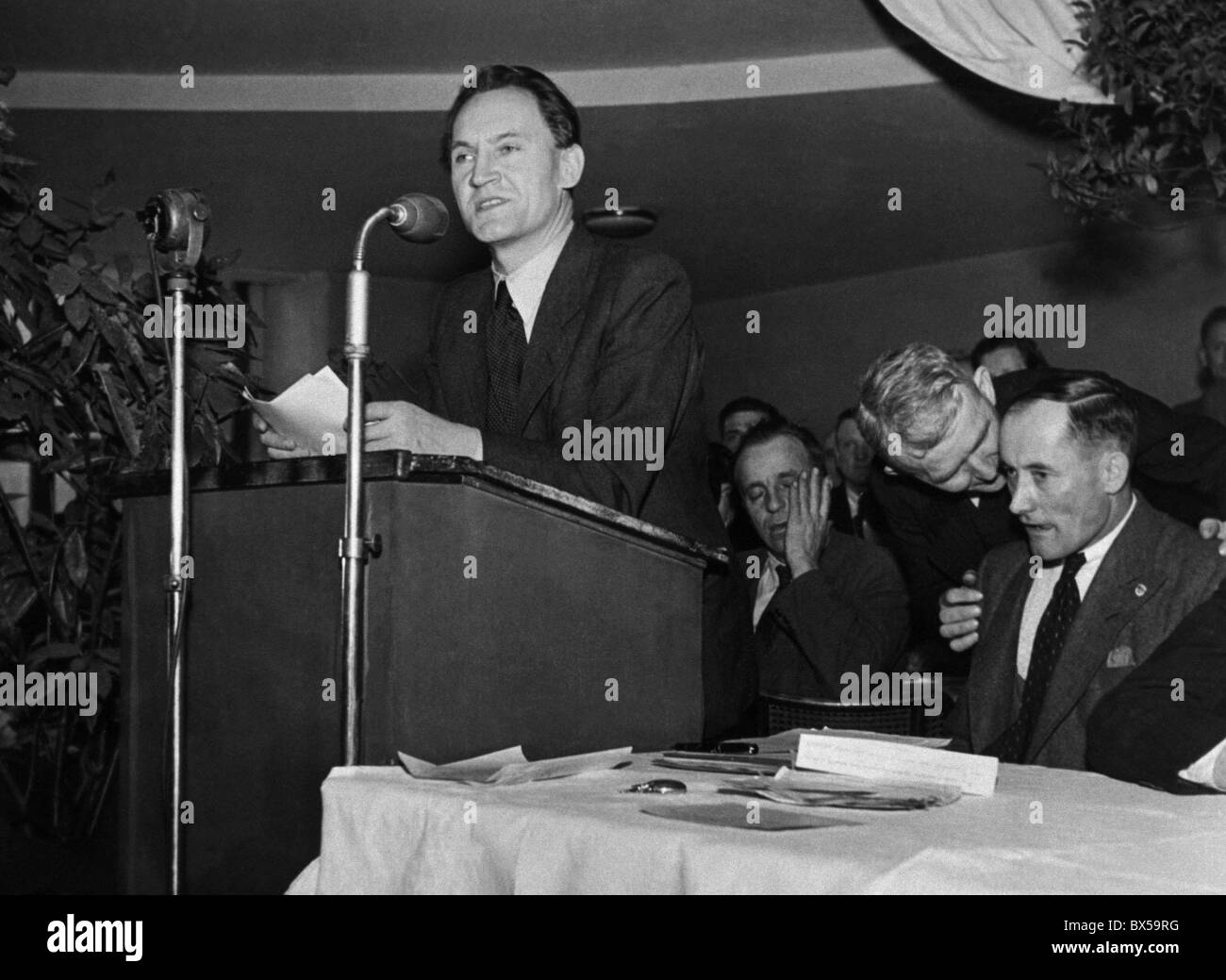 Tschechoslowakei Februar 1948. Nach dem kommunistischen Putsch Demokratie in diesem Land verschwunden und ein totalitäres System über Stockfoto