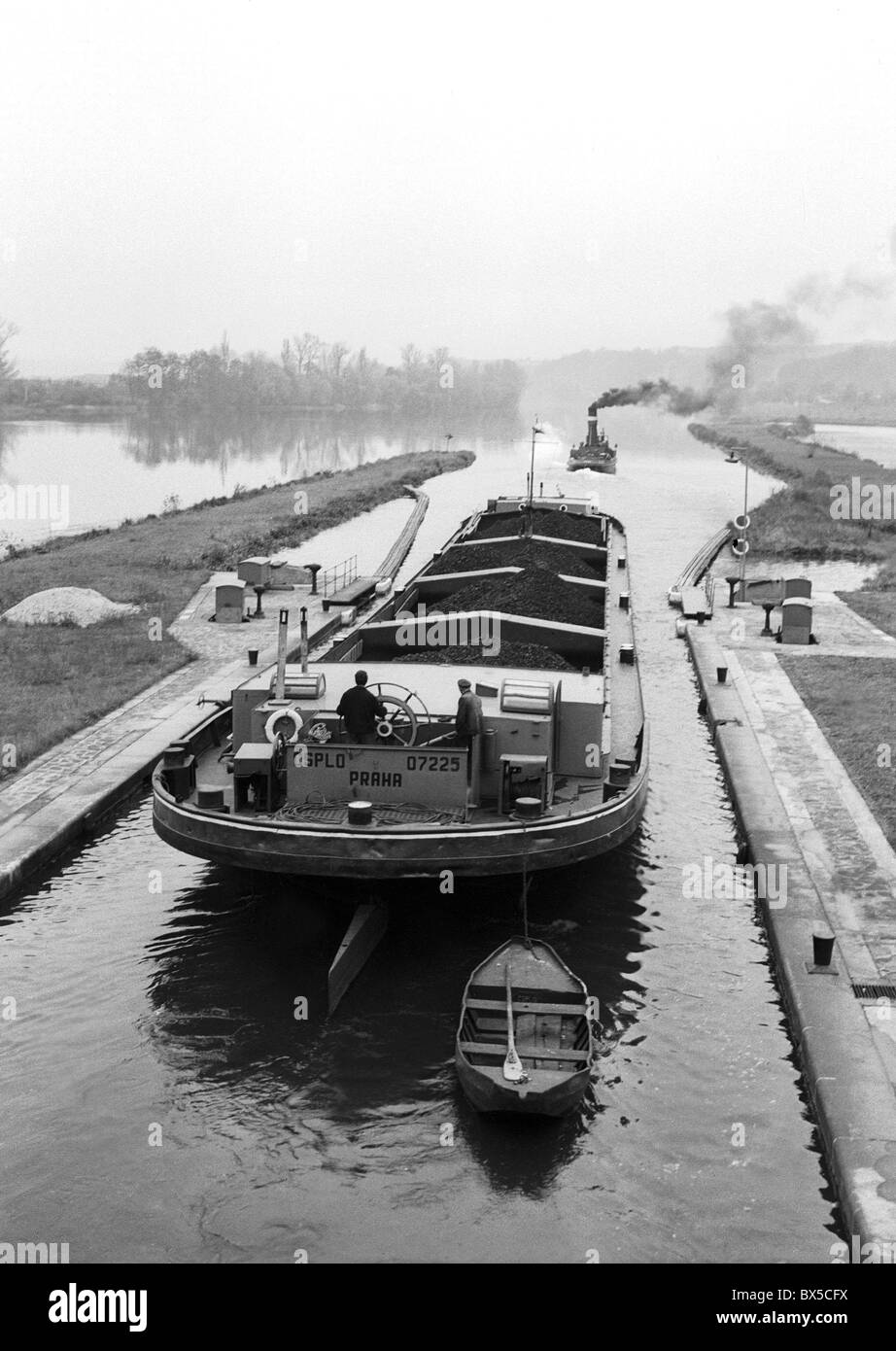 Schloss, Fluss, Kohle, Heizung Stockfoto