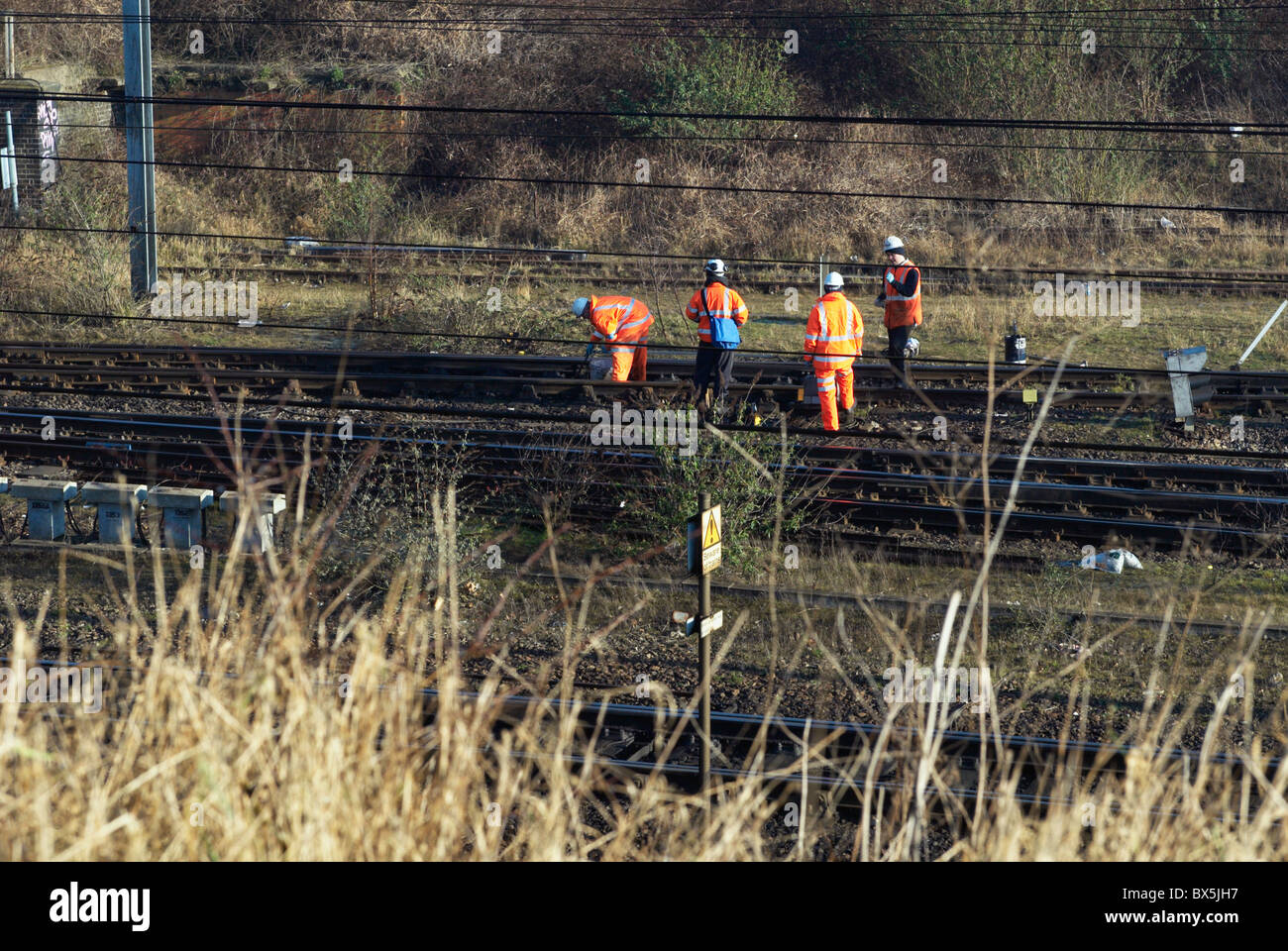 Eisenbahningenieure Inspektion Zuglinien Suffolk UK Stockfoto