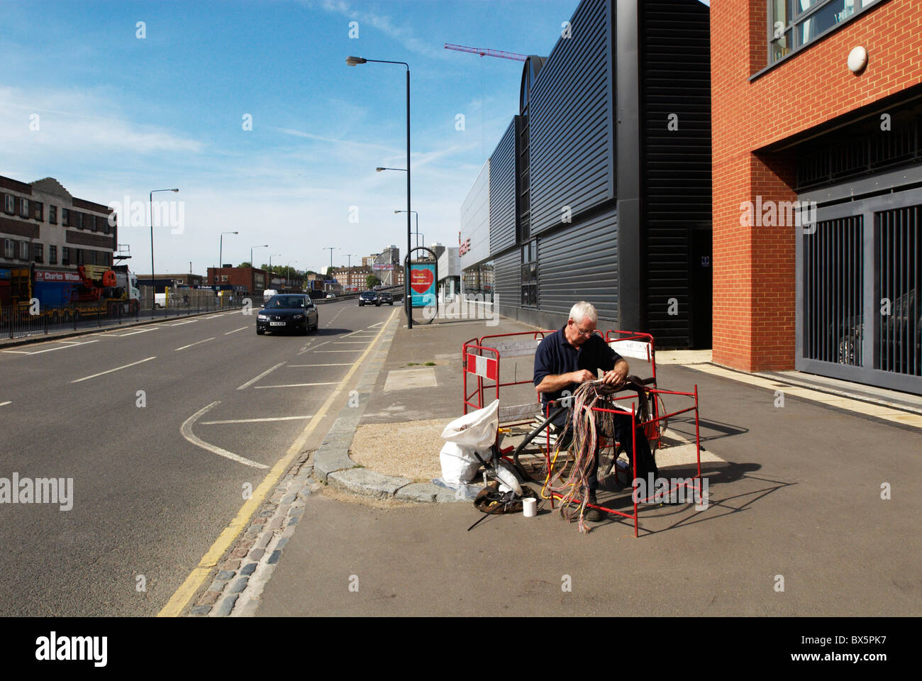 Reparatur von Telefonleitungen Stratford East London UK-Ingenieur Stockfoto