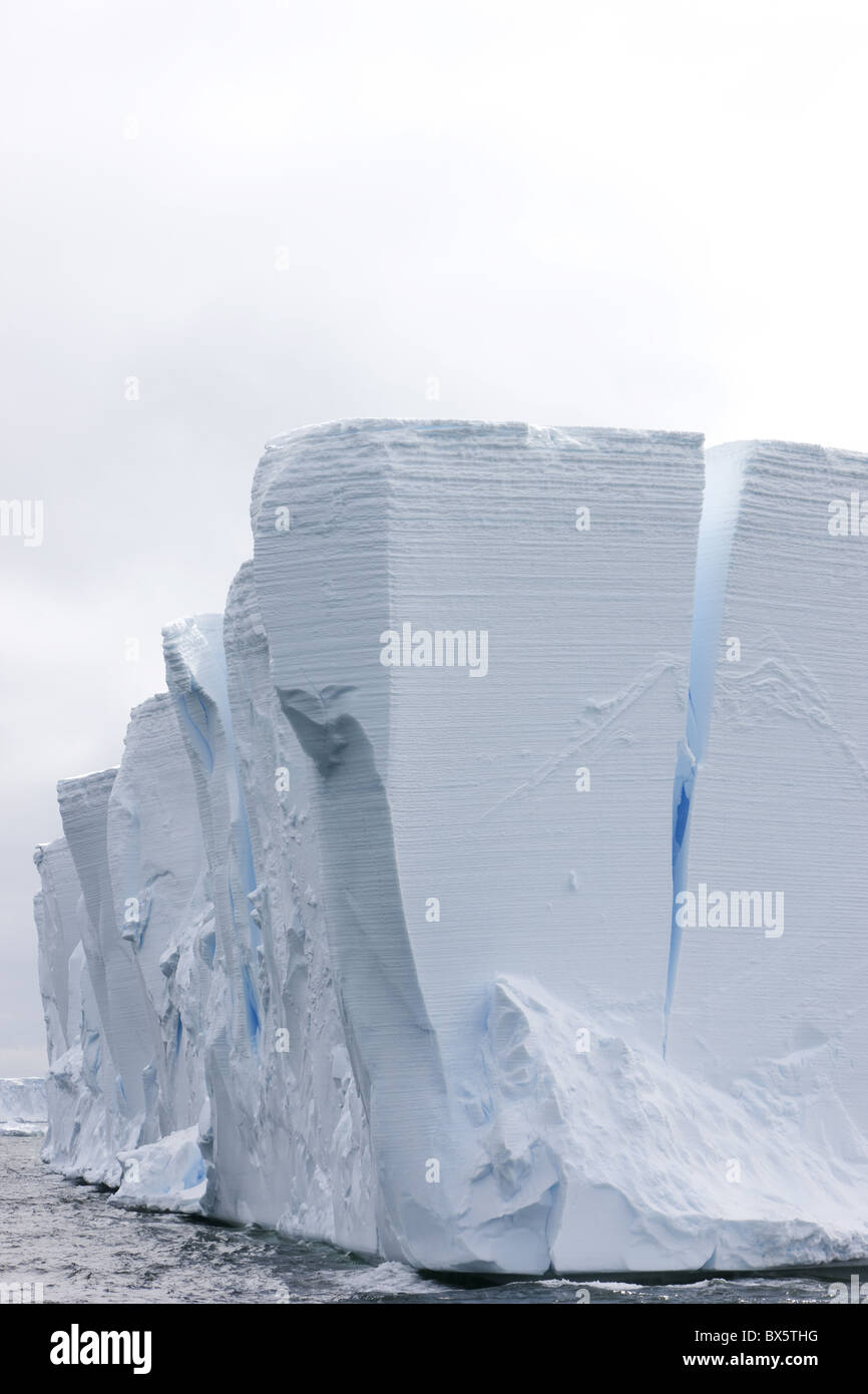 Tabellarischen Eisbergs, südlichen Ozean, Antarktis, Polarregionen Stockfoto