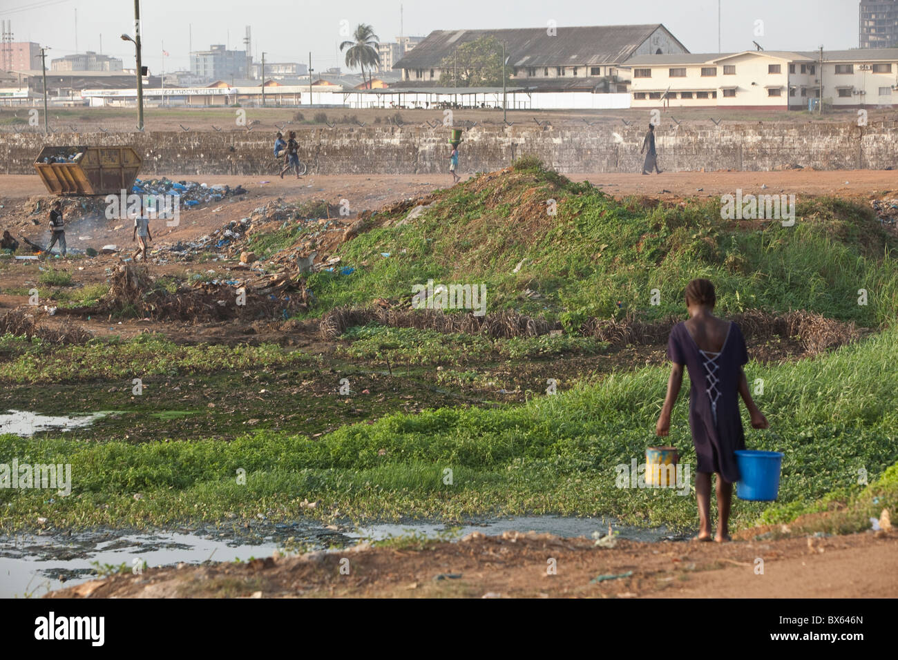 Stadtszene entlang am Meer | Monrovia, Liberia, Westafrika. Stockfoto